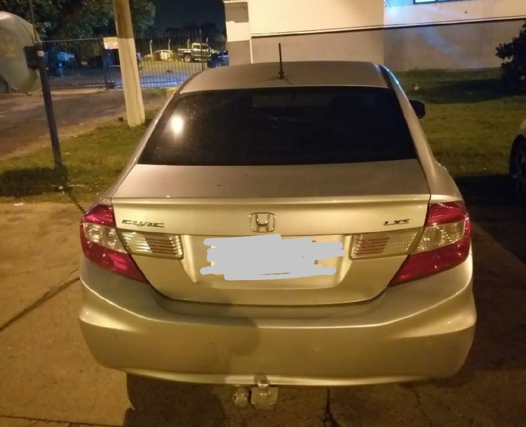 PM prende dois suspeitos por furto de carro em Várzea Grande