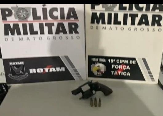 Homem é preso em flagrante tentando vender revólver