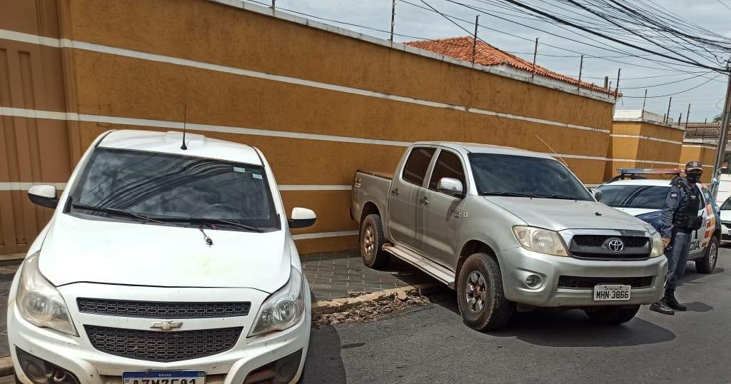 Casal é preso em Cuiabá com carros roubados em Nova Ubiratã