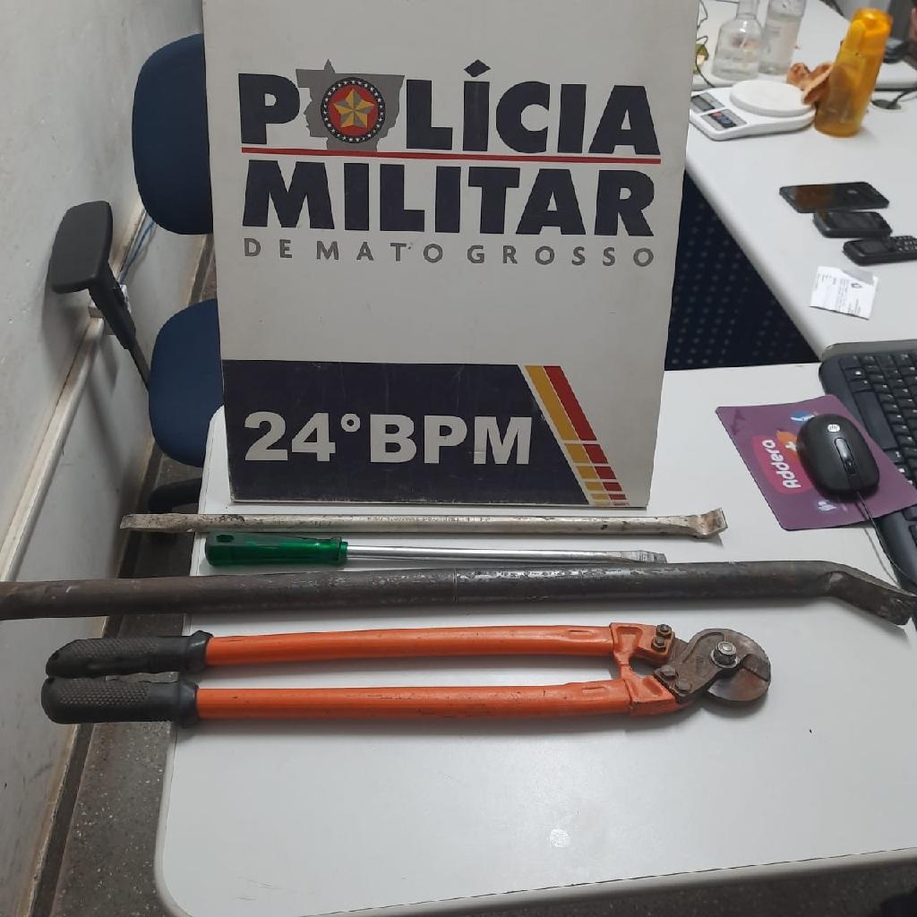 Dupla é rendida logo depois de tentativa de furto a lotérica no Pedra 90