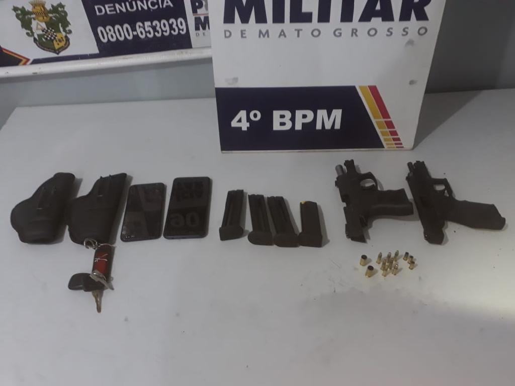 Irmãos ameaçam desafeto e são pegos com pistolas em Várzea Grande