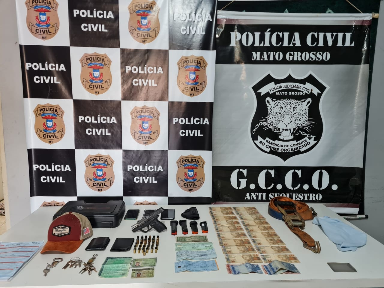Integrante de associação criminosa é preso e carga de soja é recuperada