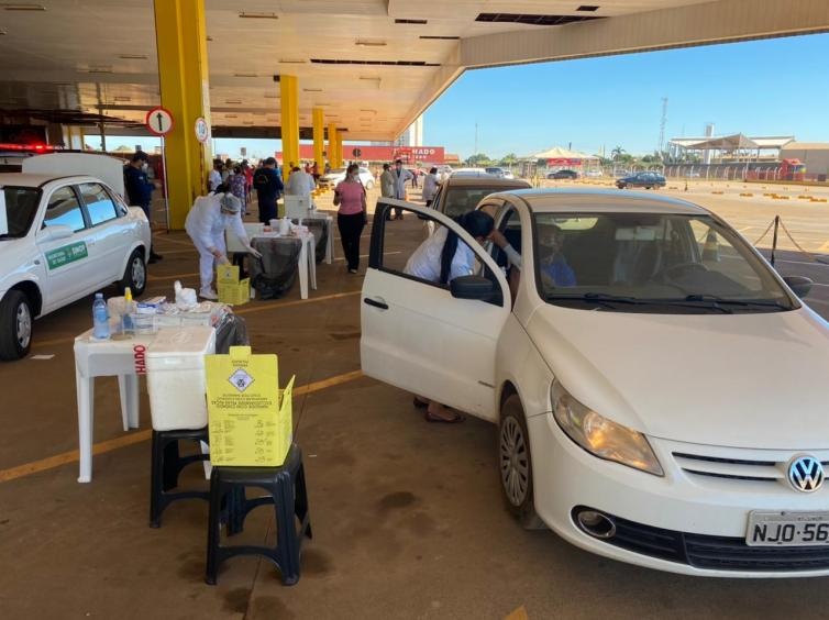 Mais de 1,6 mil pessoas foram vacinadas durante o feriado em Sinop