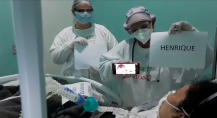 Mãe de gêmeos é extubada e vê foto dos filhos pela primeira vez