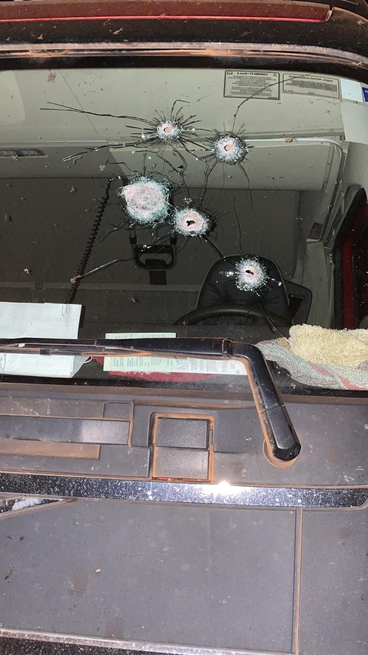 Sinop: Homem tem carreta atingida por tiros após fugir de tentativa de roubo