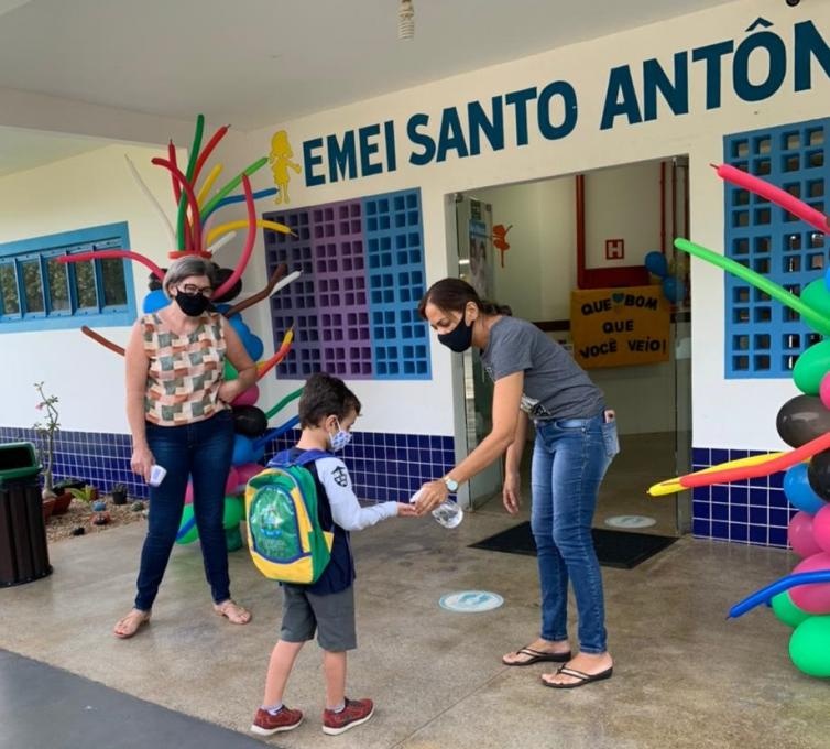 Mais cinco escolas municipais retomam aulas presencias em Sinop