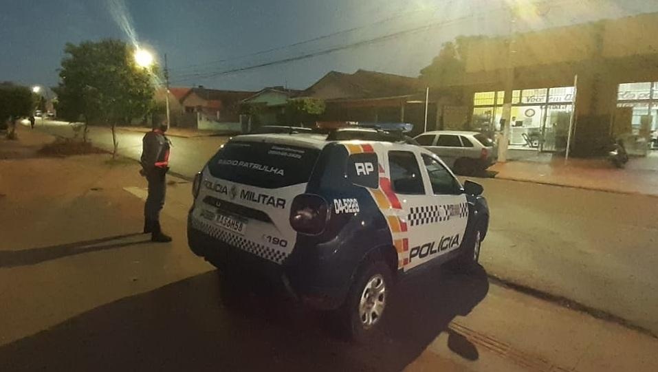 PM prende motorista embriagado que provocou acidente de trânsito em avenida