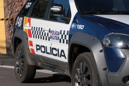 Homem é preso após se masturbar na frente de crianças em Colíder