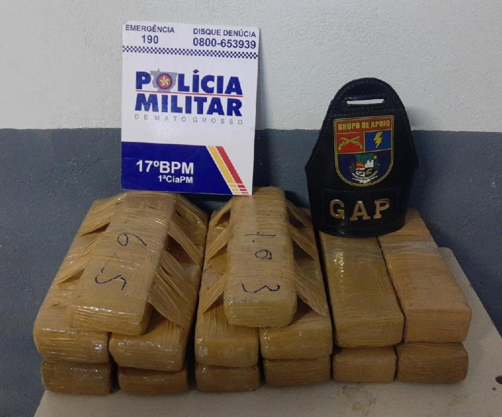 PM apreende 14 tabletes de maconha durante operação