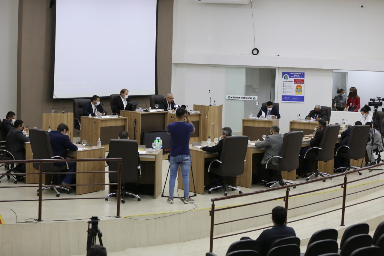 Na prática, decisão da justiça corta R$ 1,1 mil da verba de gabinete