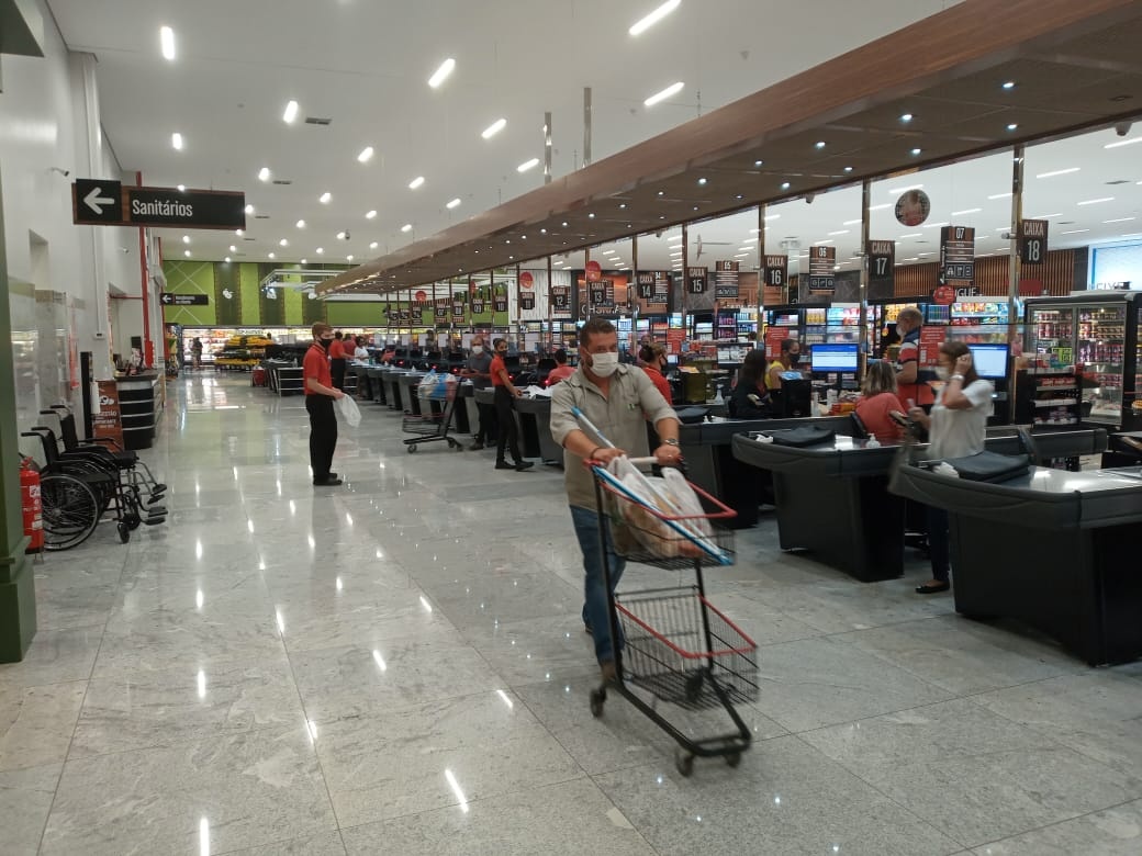 Supermercado vai arrecadar doações em dinheiro para entidades