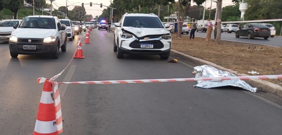 Servidora morre na hora após ser atropelada perto da faixa de pedestres