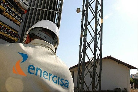 Energisa é multada em R$ 3 milhões por cortes de energia na pandemia