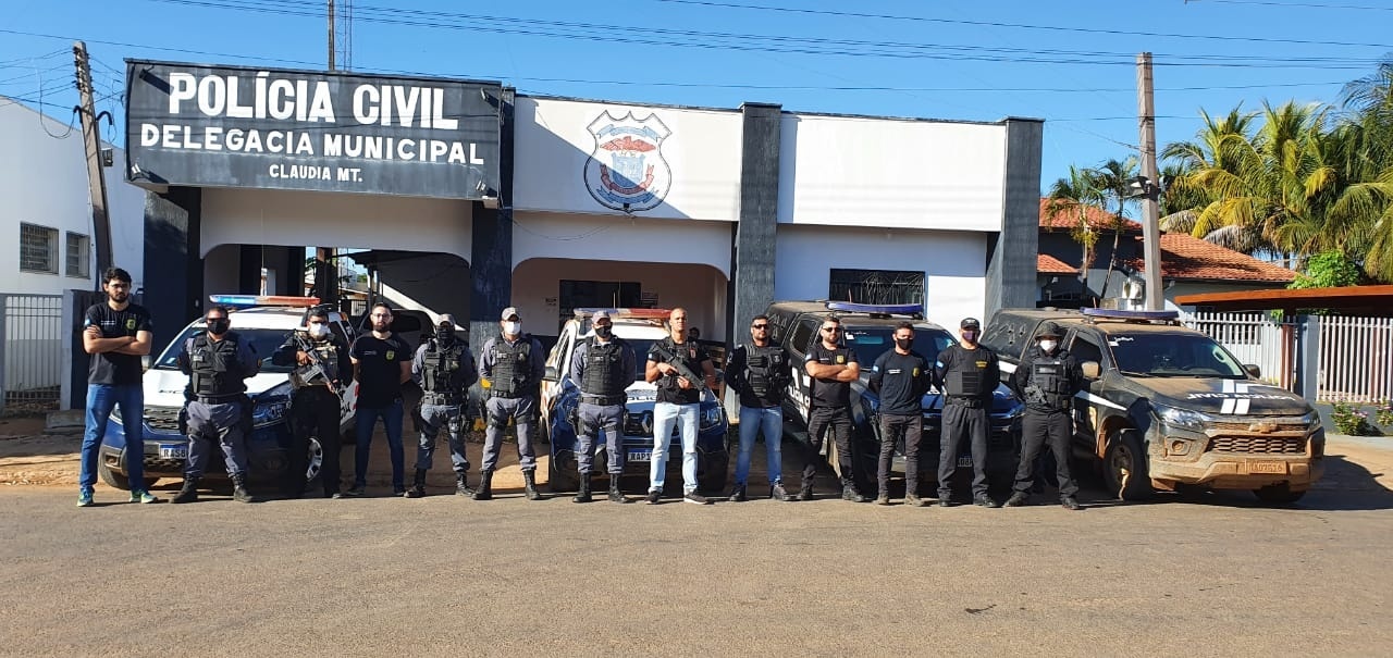 Policias Civil e Militar realizam operação para combater tráfico de drogas em Cláudia