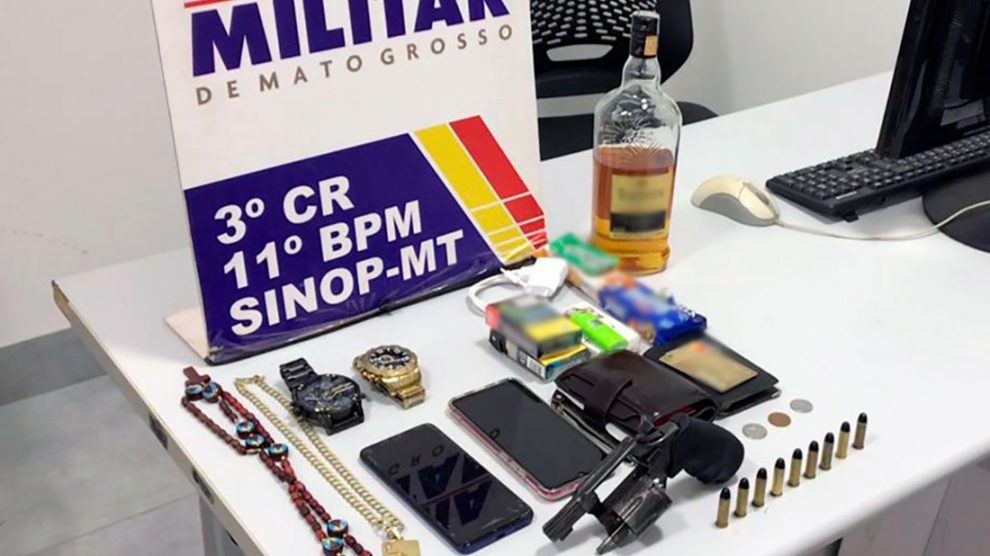 Dois são presos com arma de fogo na região central de Sinop