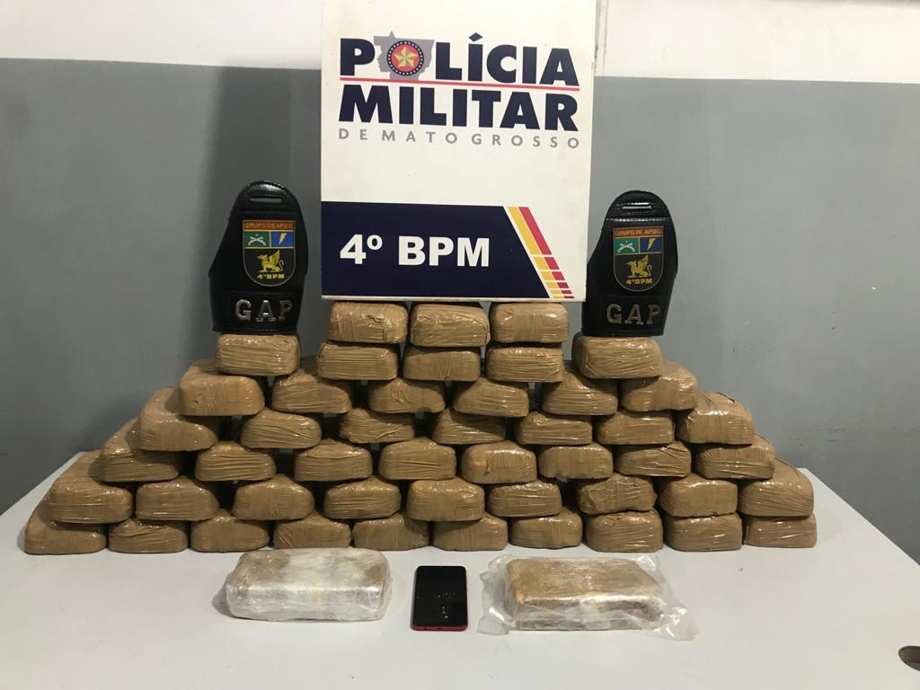 GAp encontra 50 tabletes de pasta base de cocaína em Várzea Grande