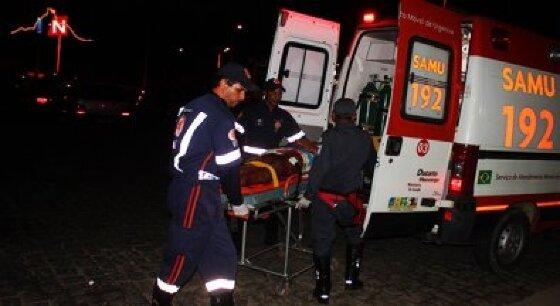 Homem é espancado a pauladas em tentativa de latrocínio
