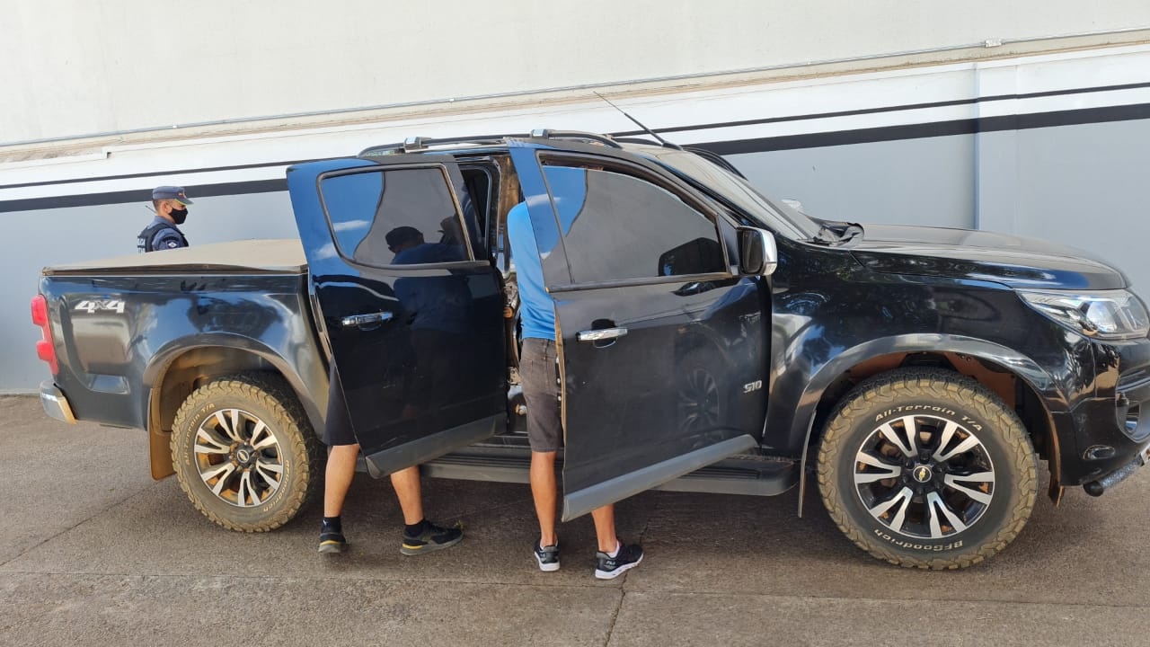 Homens são presos com meia tonelada de defensivos agrícolas contrabandeados em Sinop
