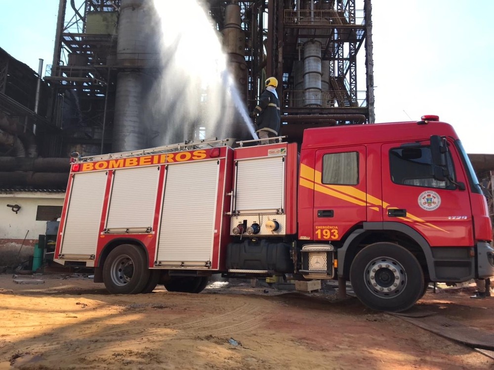 Explosão em usina de etanol deixa três funcionários feridos