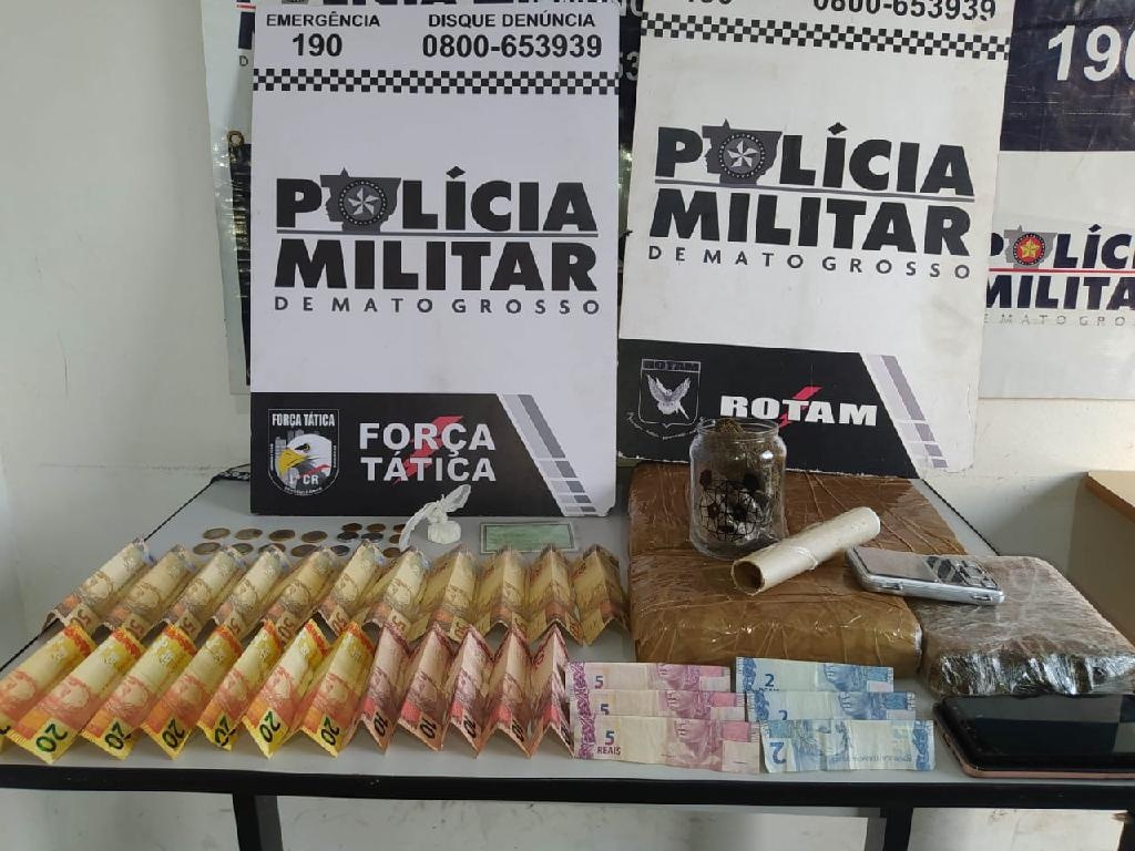 Casal é pego com tabletes de maconha escondido em casa abandonada