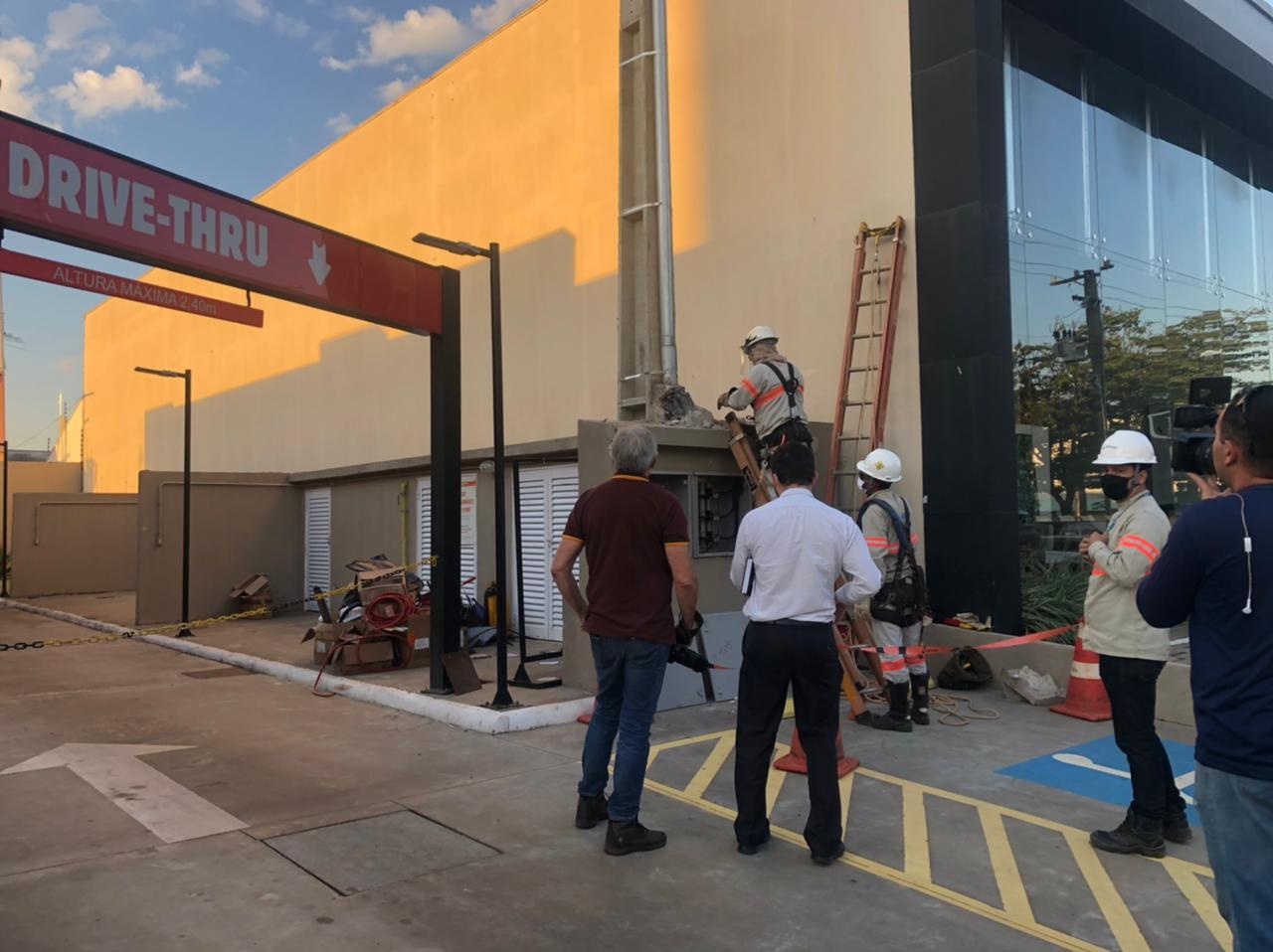 Furto de energia é flagrado em franquia de fast food  em Sinop