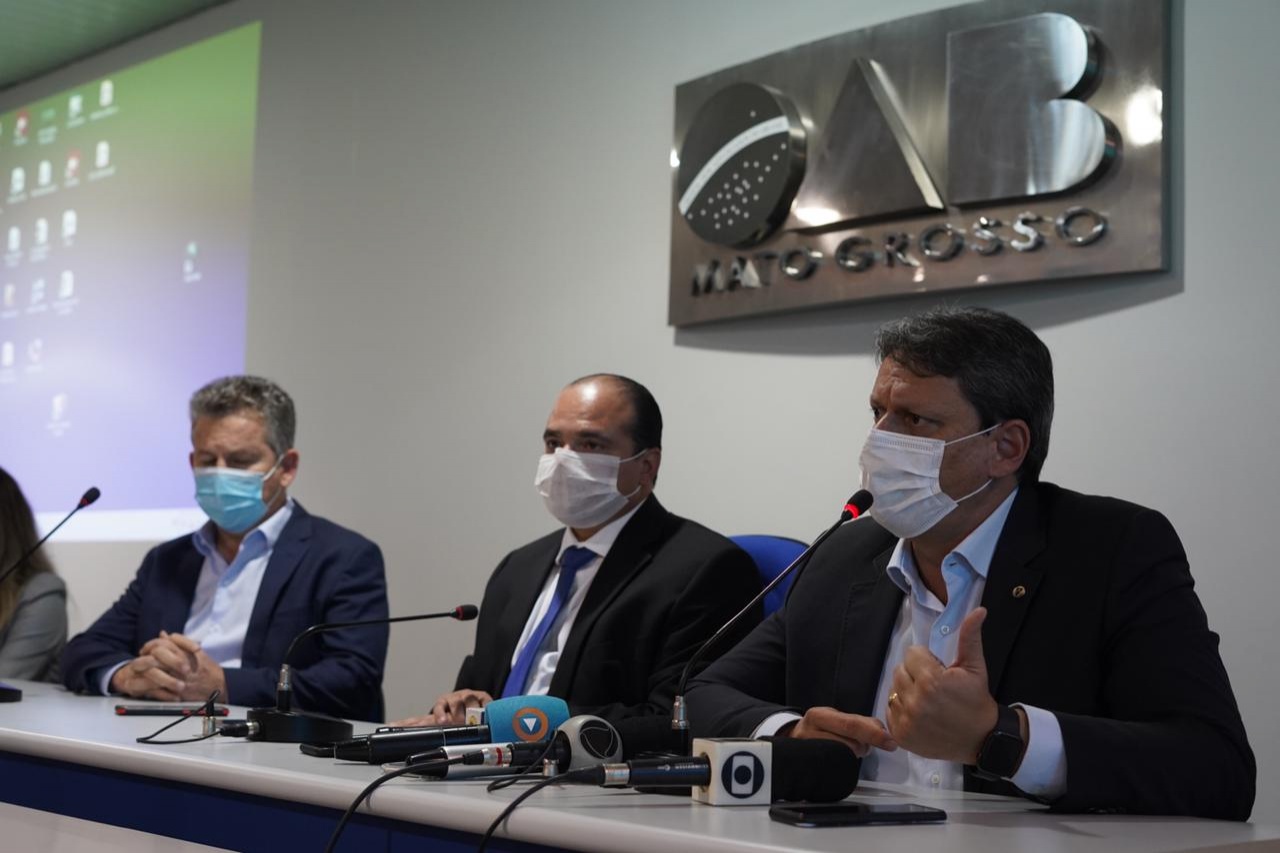 Ministro acena substituição da Rota do Oeste na BR-163