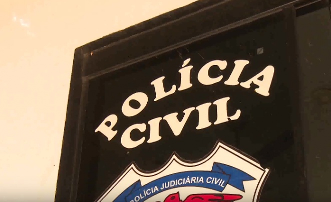 Mãe denuncia que filho foi estuprado por travesti na casa da babá
