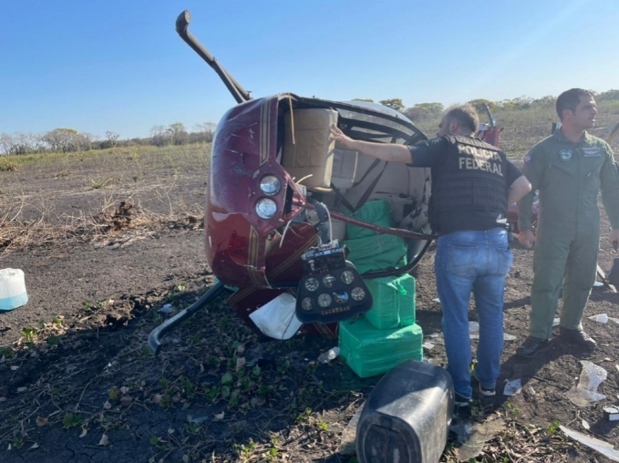 Piloto afirma que foi ameaçado de morte e obrigado a transportar drogas
