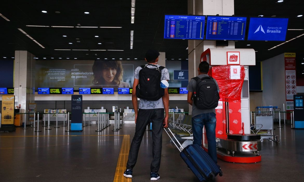 Companhia aérea é multada em R$ 3 mi por descumprir direito de consumidor