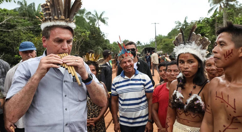 Bolsonaro confirma visita a MT e chama fazendeiros e indígenas de ‘irmãos’