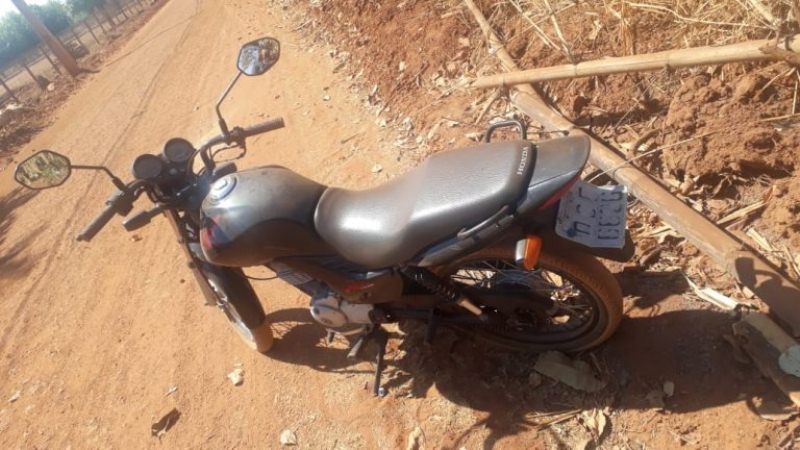 Motocicleta com registro de furto é localizada pela PM
