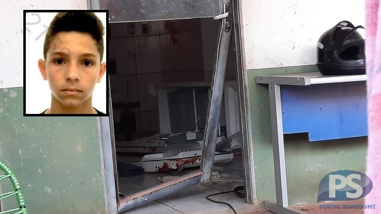 Jovem de 18 anos é morto a facadas dentro de casa