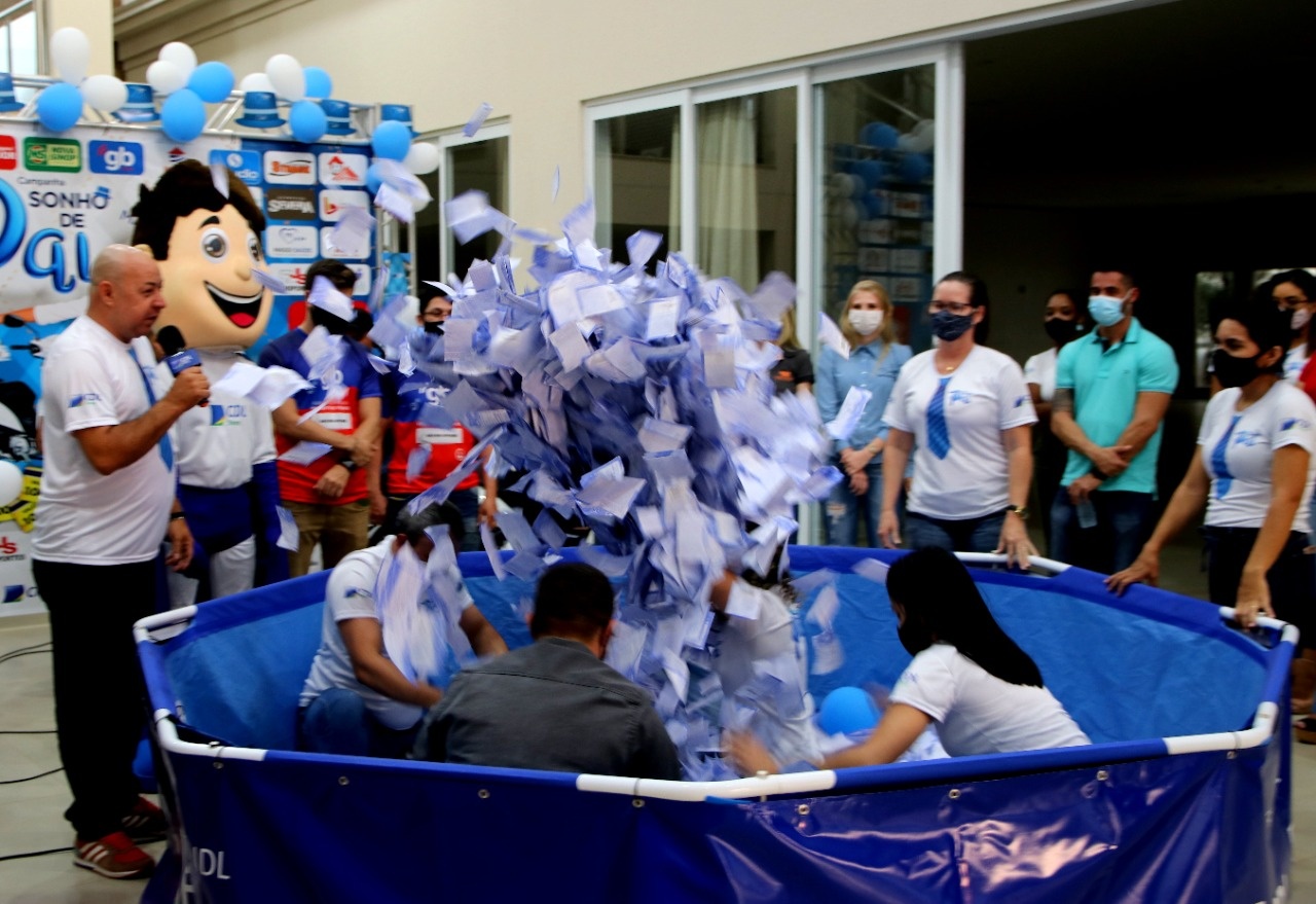 CDL realiza sorteio da campanha sonho de pai