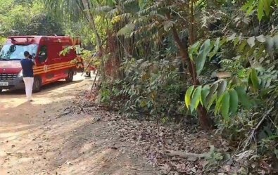 Mulher é encontrada nua e desorientada em parque