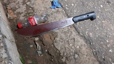 Homem é ferido com golpes de facão após briga em bar