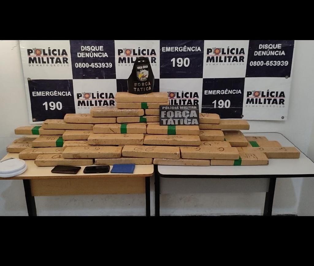 Força Tática apreende adolescente com 66 quilos de maconha