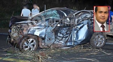 Ex-vereador e idoso morrem após carro bater em anta