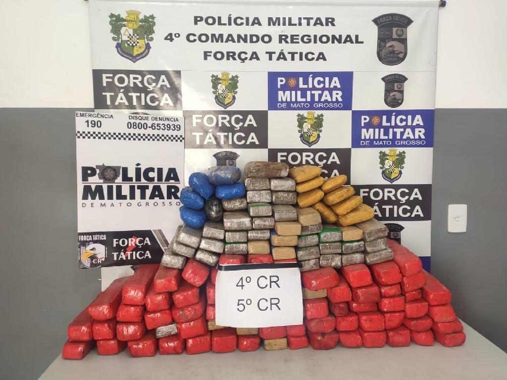 Força Tática prende suspeitos com 106 kg de maconha