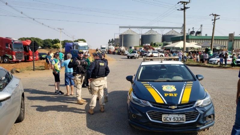 Manifestação continua na BR-163