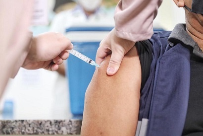 Mato Grosso recebe hoje  doses de vacina Pfizer e Coronavac