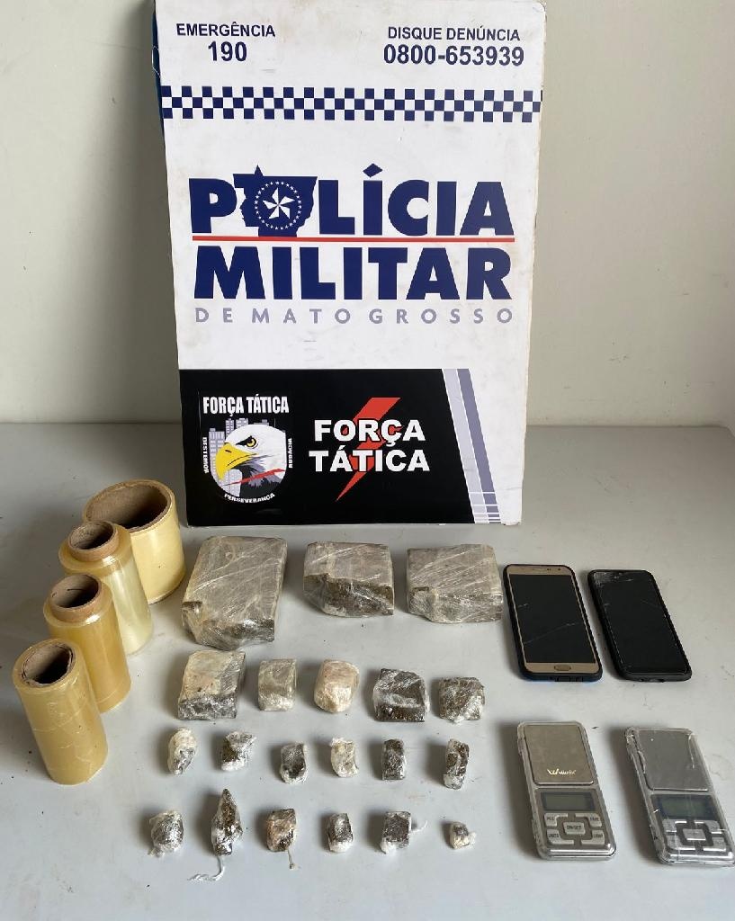 Força Tática prende suspeito com 1,5 kg de maconha em casa