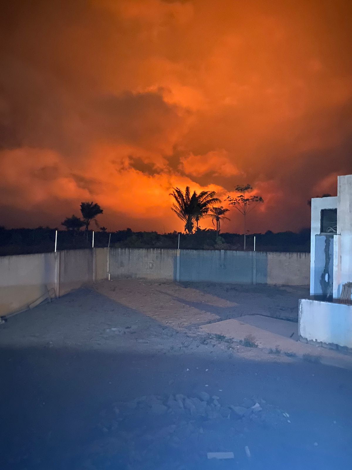 Incêndio possivelmente criminoso atinge lixão de Sinop