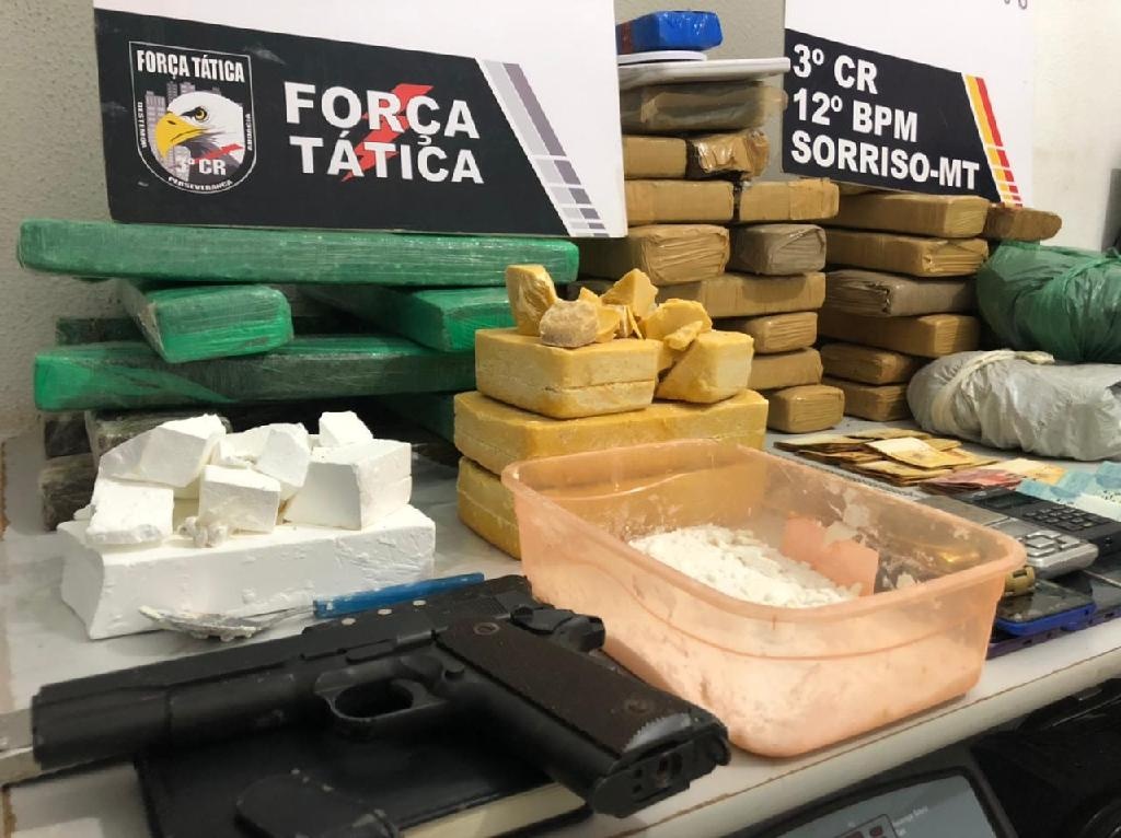 Força Tática prende casal com 30 kg de drogas e mais de R$ 5 mil em Sorriso