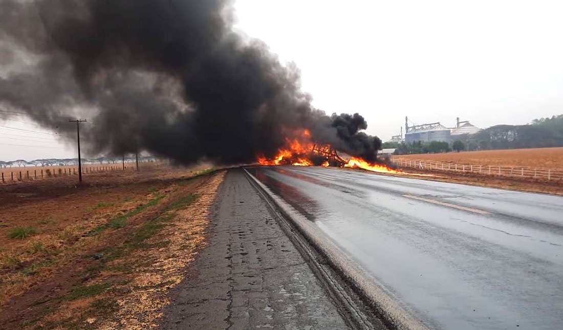 A cada dois dias, um incêndio a veículo é registrado na BR-163