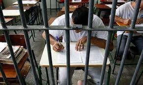 Mais de 1,1 mil presos se inscreveram para fazer o Enem