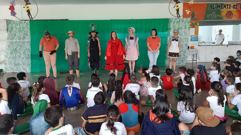 Escolas municipais oferecem programação especial em comemoração ao dia das crianças