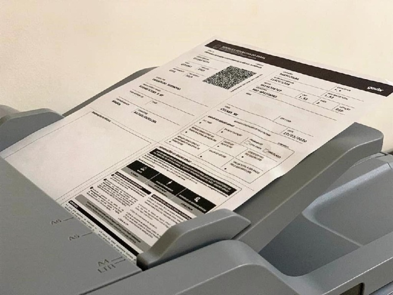 Licenciamento de veículos com placas finais 8, 9 e 0 pode ser pago até 31 de outubro