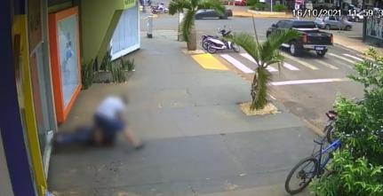 Homem descobre traição e mata gerente a facadas em MT