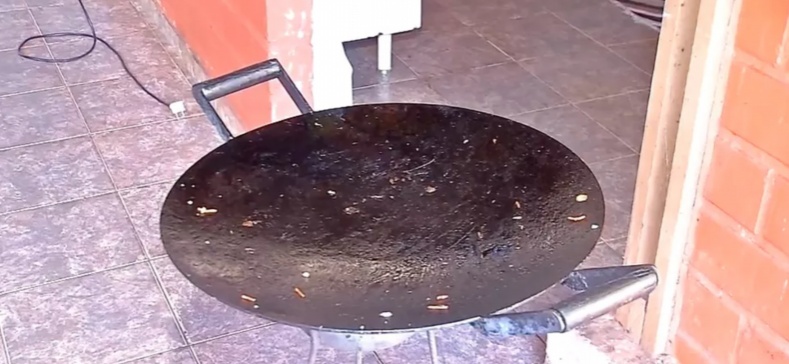 Mãe e filha têm 90% do corpo queimado em explosão com álcool em churrasqueira de disco