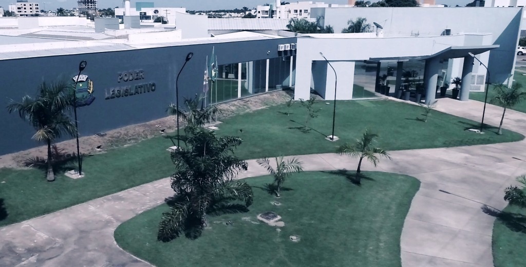 Em luto, Câmara adia sessão desta quarta